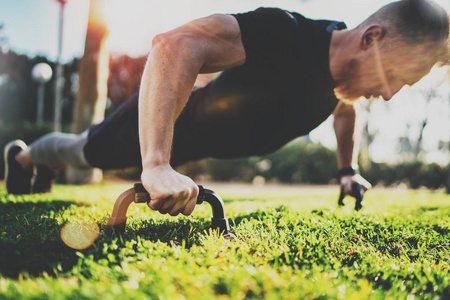 也暴露了其 也暴露了其